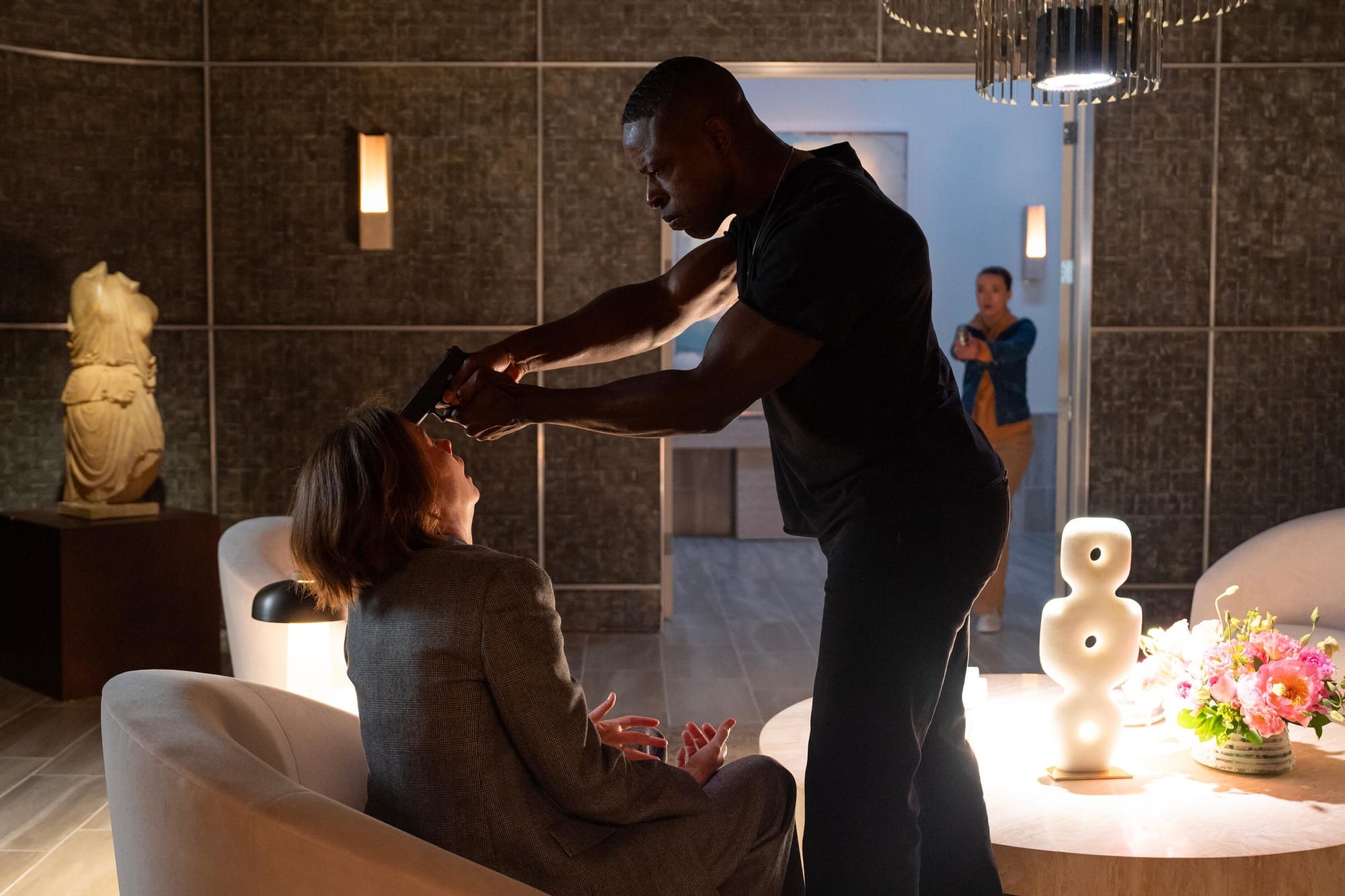 Кадр из сериала «Рай», первый сезон