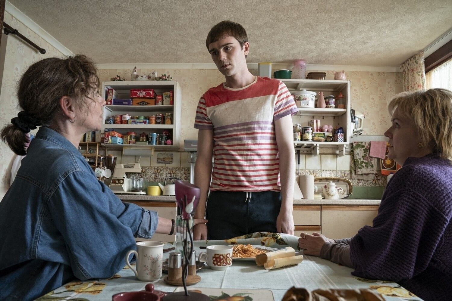 Кадр из сериала «Получеловек»