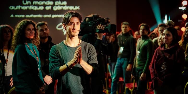 Кадр из фильма «Гуру»