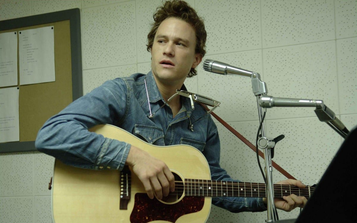 Кадр из фильма «Меня там нет»