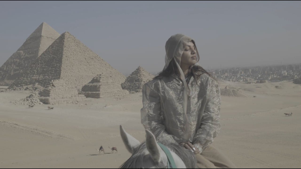 M.I.A., кадр из клипа «Jesus»