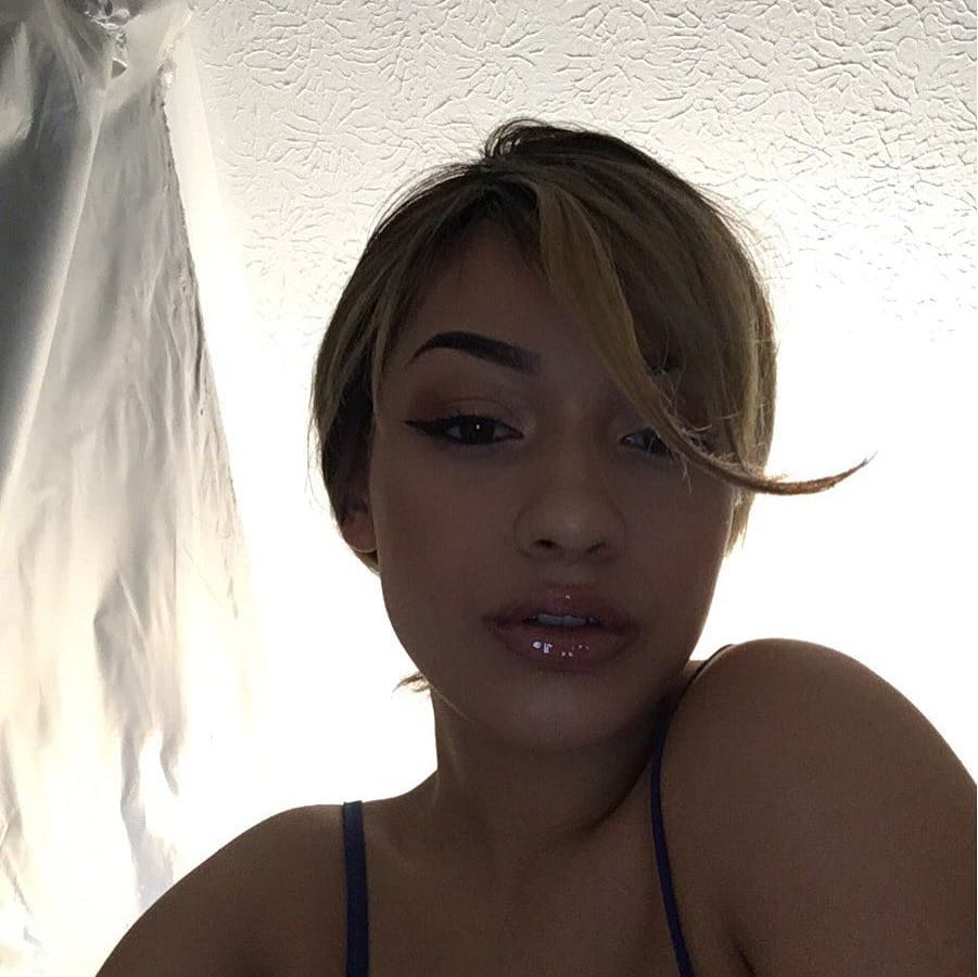 Jocelyn Flores