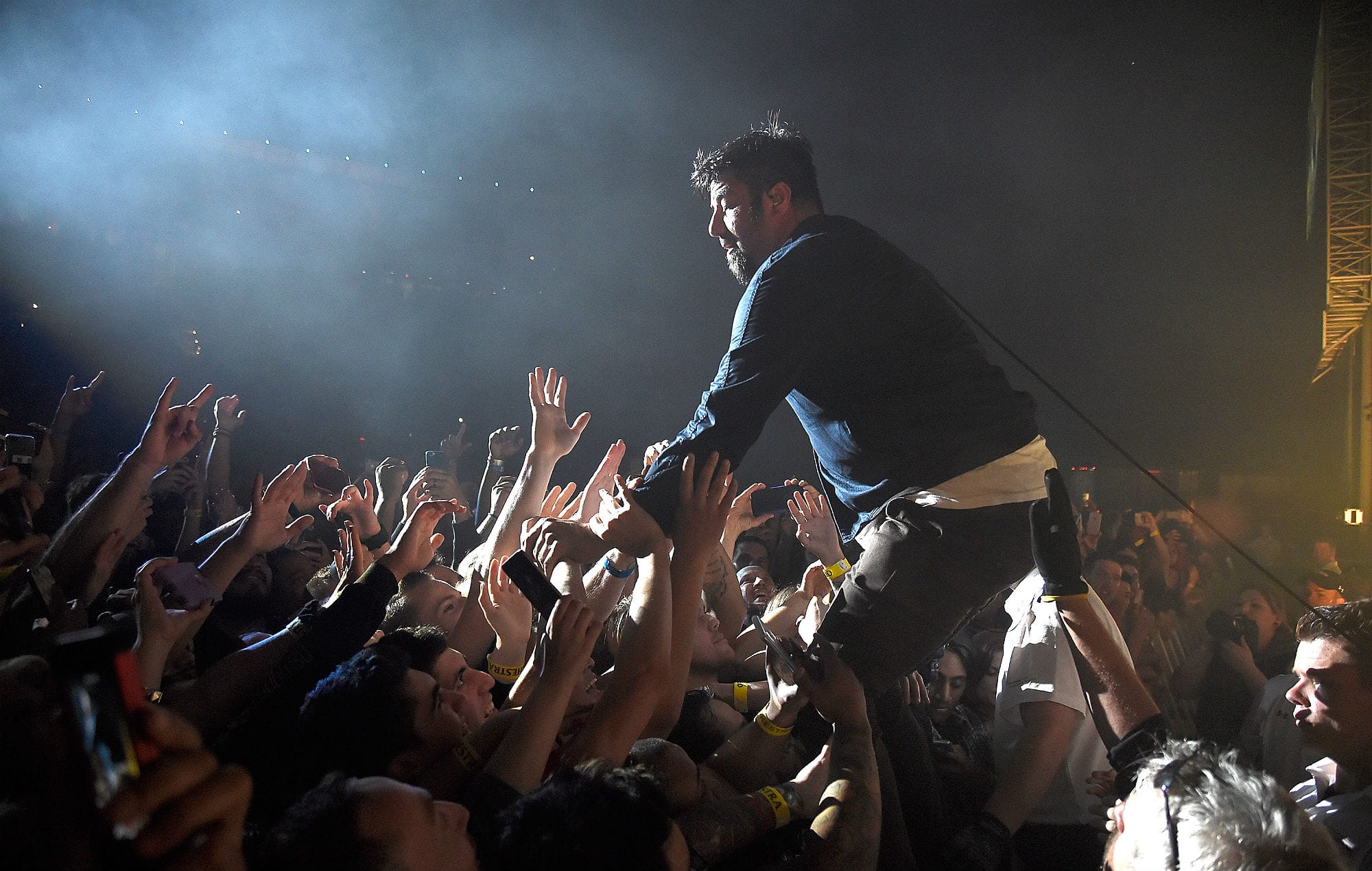 Концерт Deftones