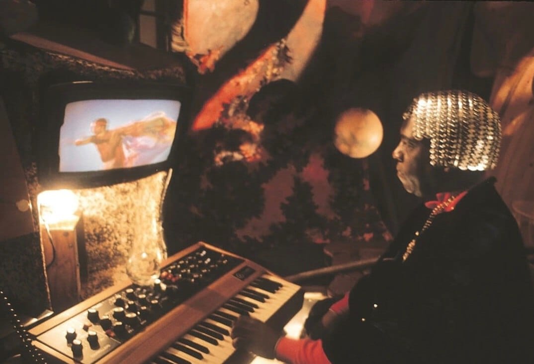 Сан Ра за Minimoog