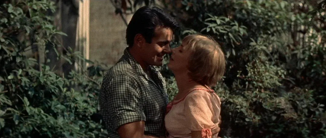 Кадр из фильма «Шум и ярость» (1959)