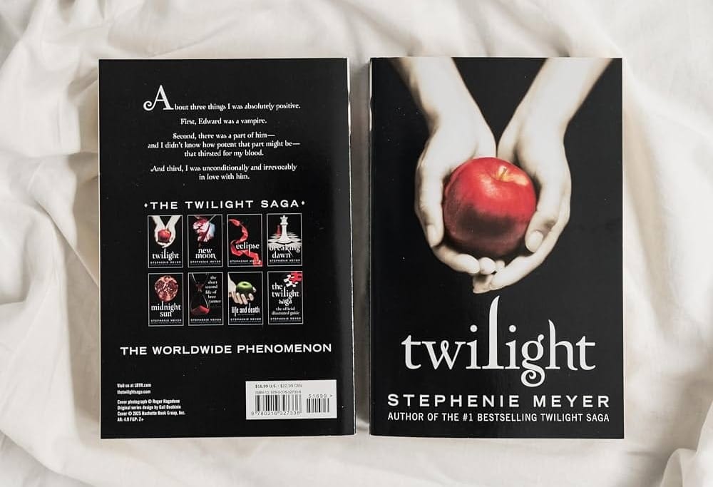 Обложка оригинальной книги Стефани Майер