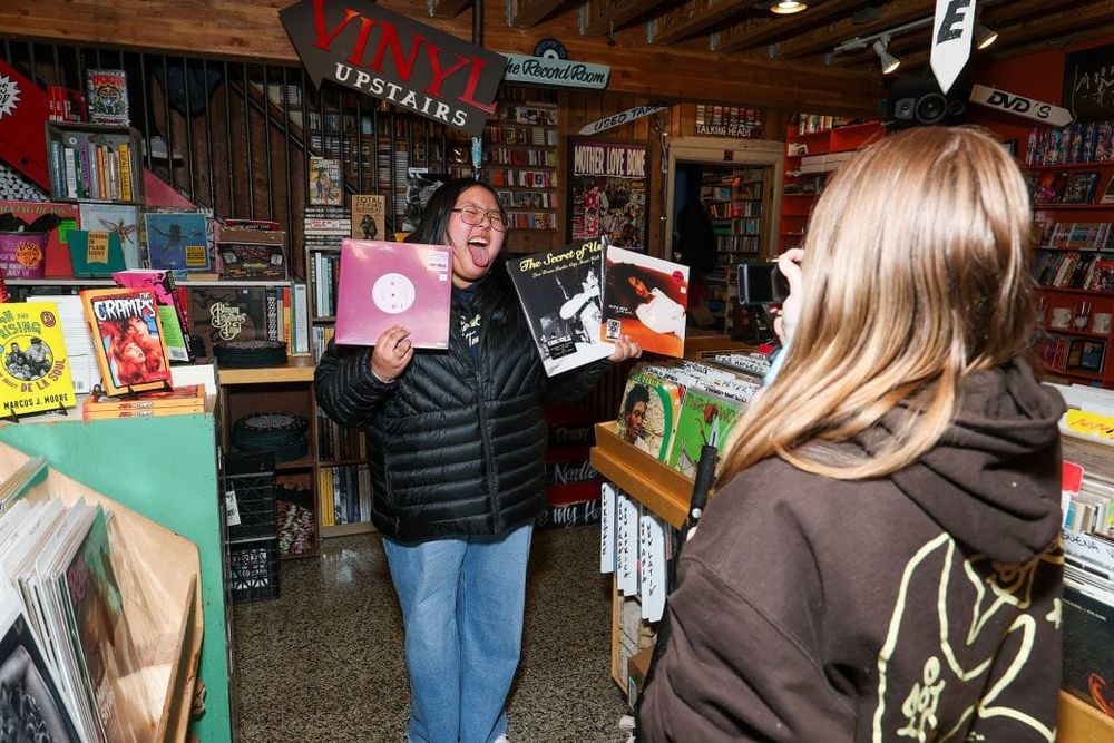 Культовый музыкальный магазин Easy Street Records, Сиэтл