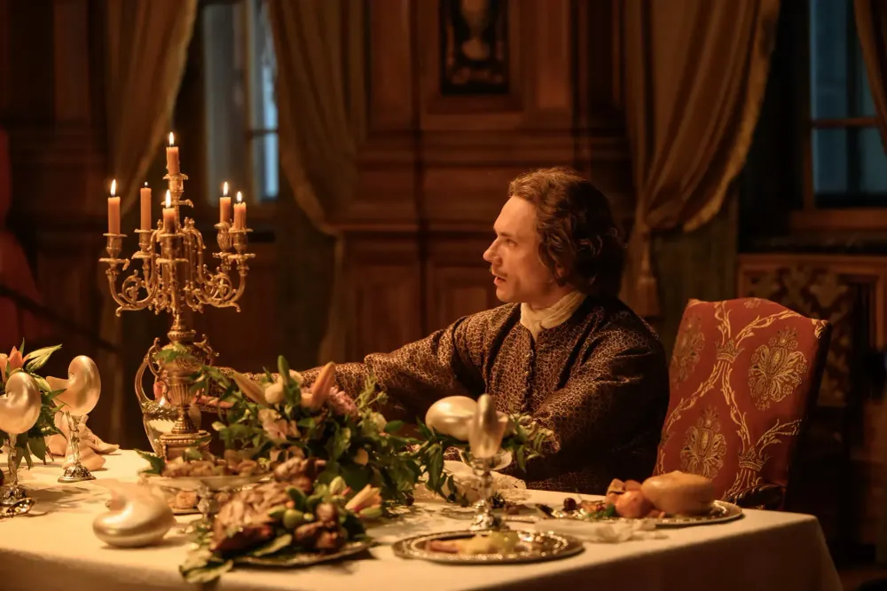 Кадр из фильма «Рождение империи»