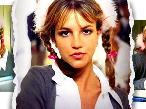 Бритни Спирс в клипе «Baby One More Time»