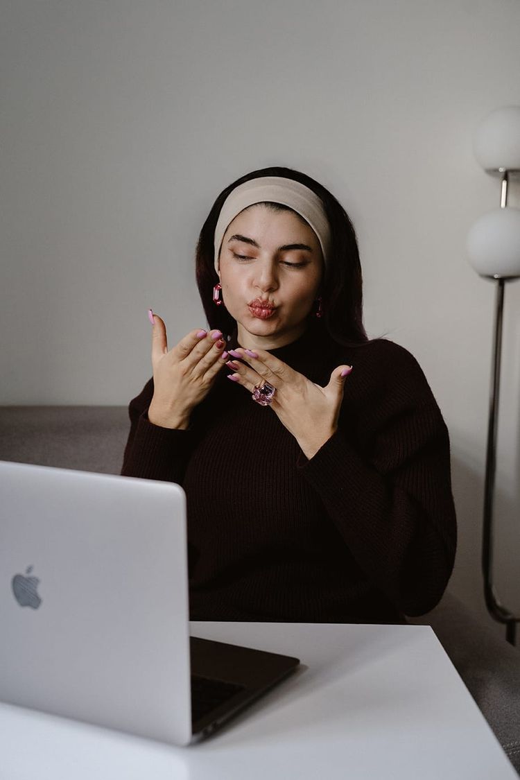 A Day in the Life of Galway Photographer Yamila Pavía
