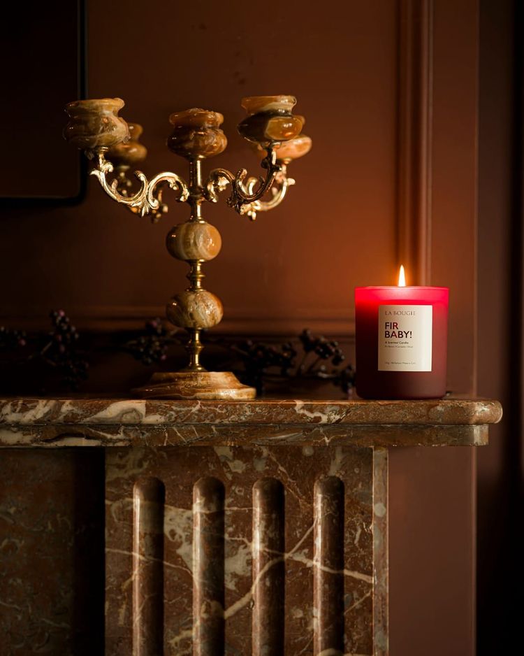 Have Your House Smelling like Christmas with These Six Irish Candle Brands