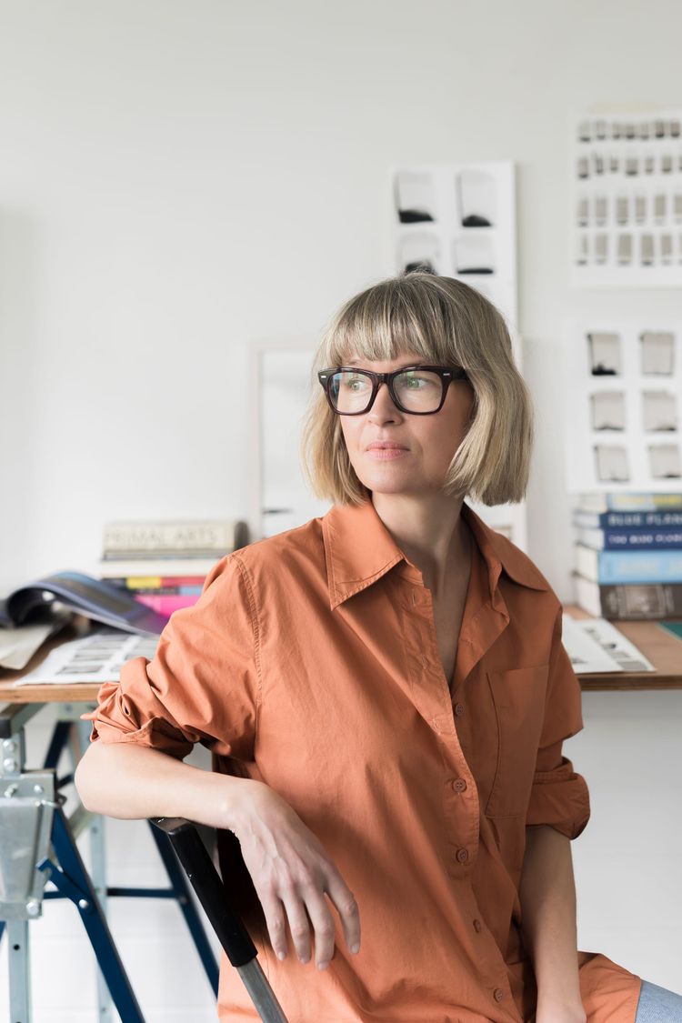 Siobhan McNutt: The Galway Artist Capturing Ireland's Coastal Mood