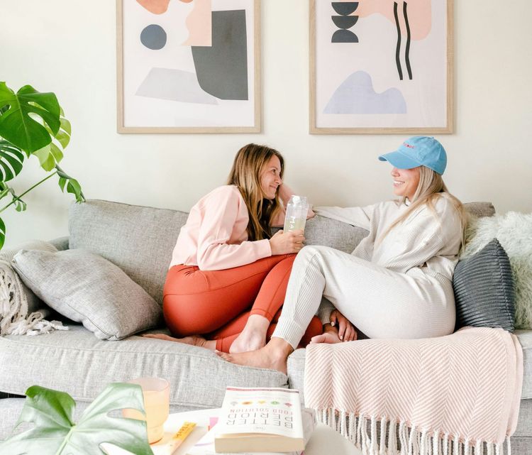 The Grounding Power of Female Friendships