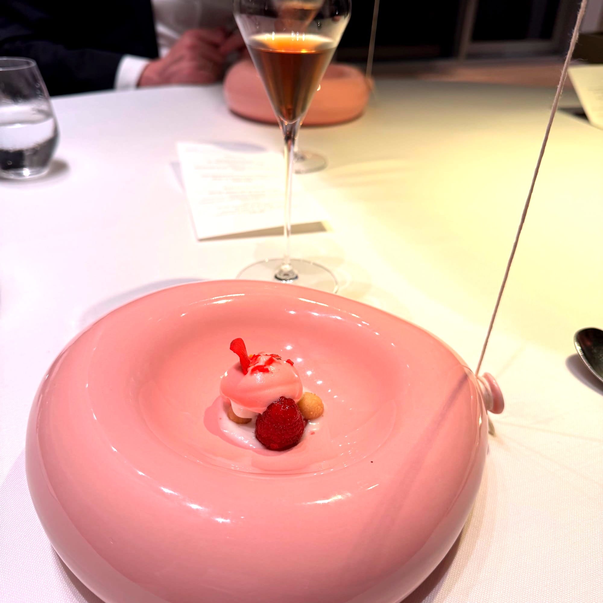 Ballon of Raspberry ABaC Barcelona