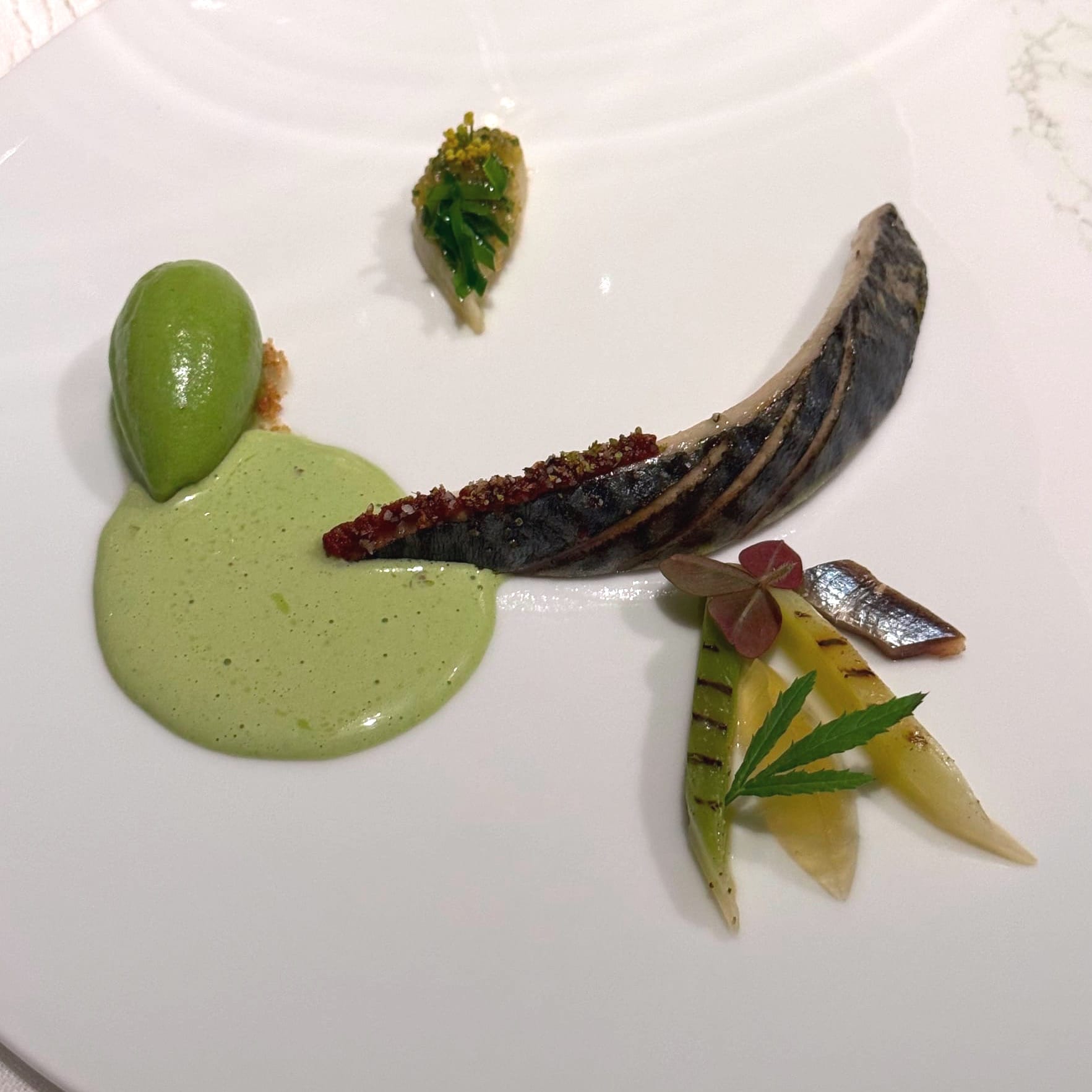 Blue fish, leek, marigold - for Velours “Eden”, Plénitude, Cheval Blanc Paris — Arnaud Donckele