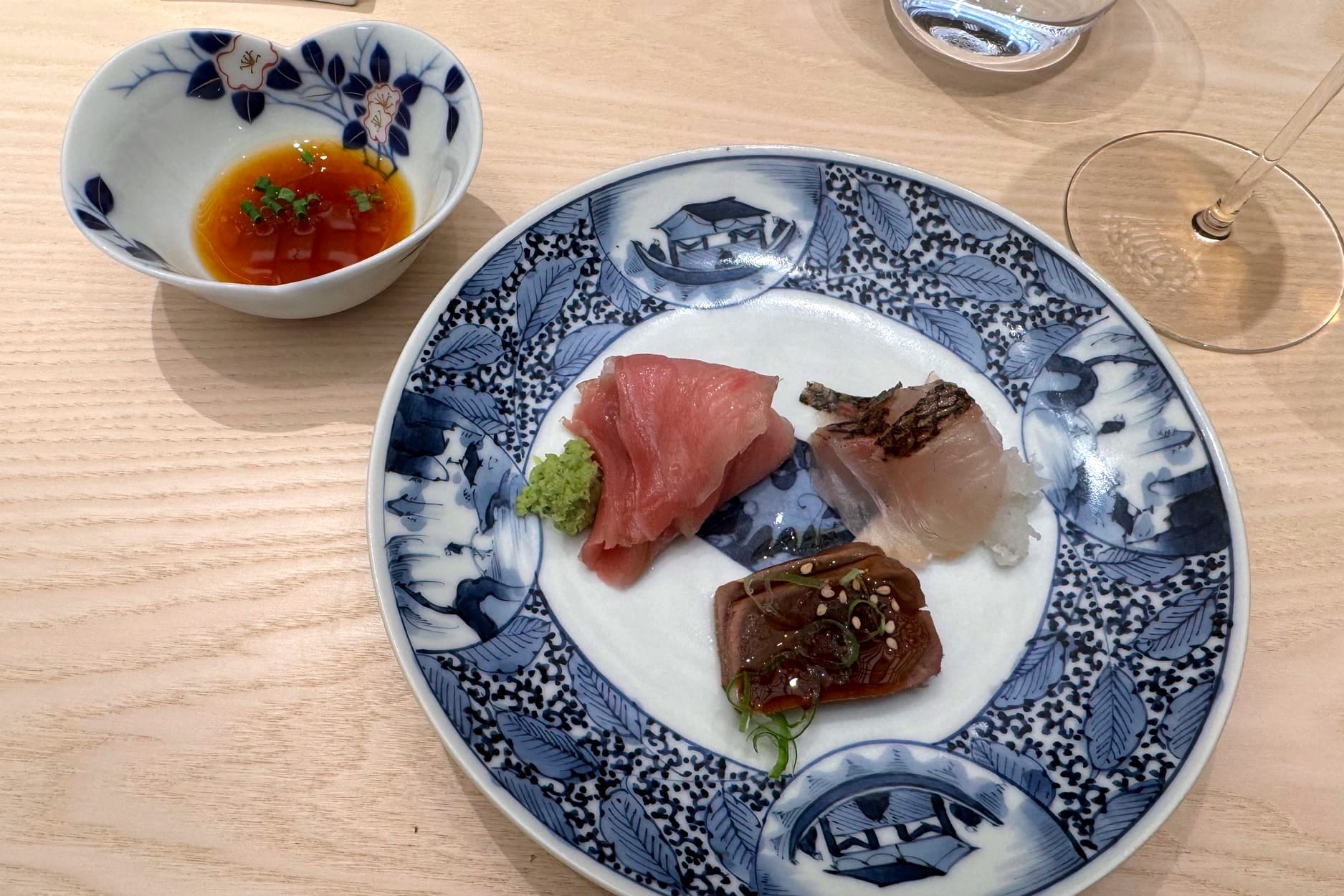 Plate with sashimi at Shiki Omakase Vienna