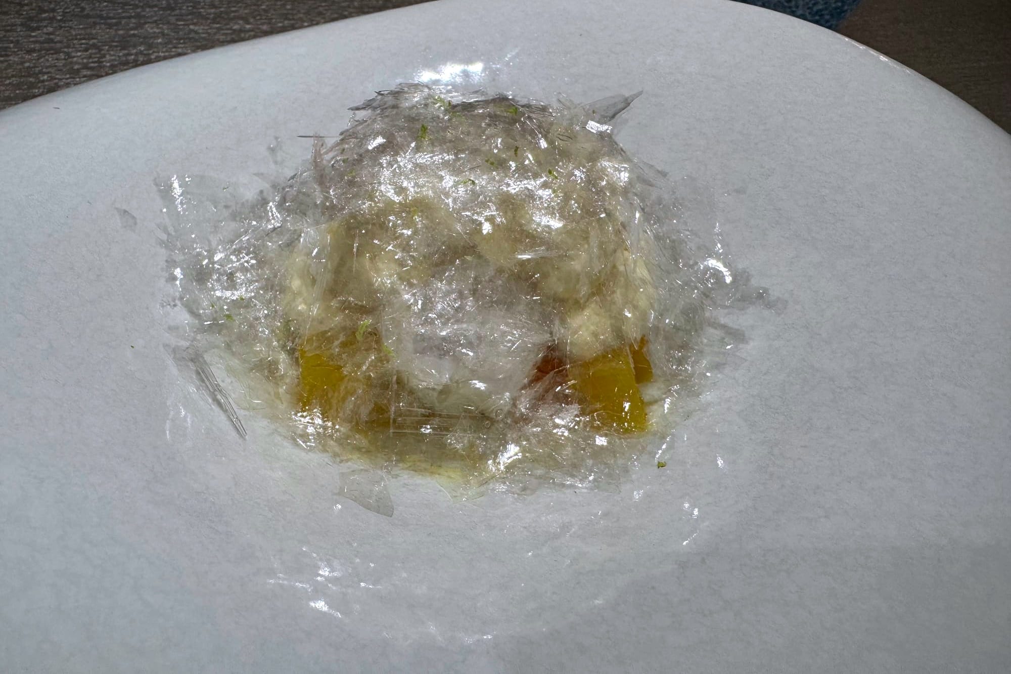 Kei Restaurant Paris - Citrus smoothie with puffed sugar. Citrus granita.