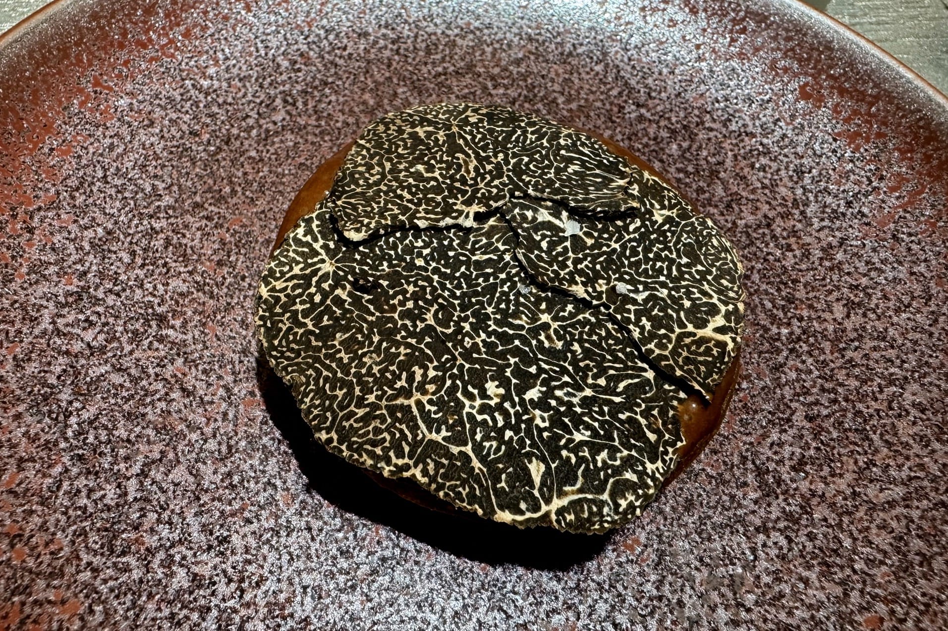 Kei Restaurant Paris - The creamy Guanaja chocolate tart with black truffle.