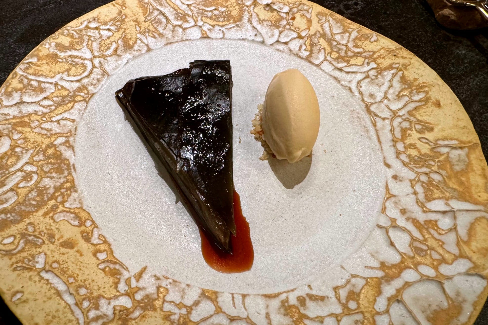 seaweed tarte satin at Aponiente