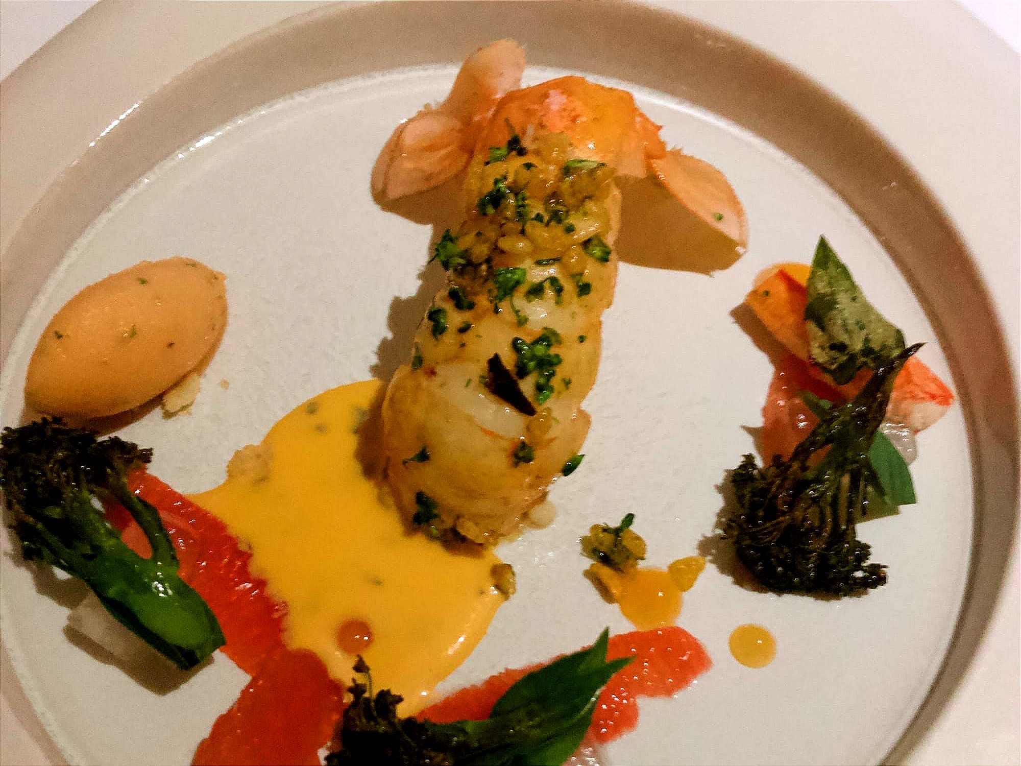 Seared langoustine at La Vague d'Or