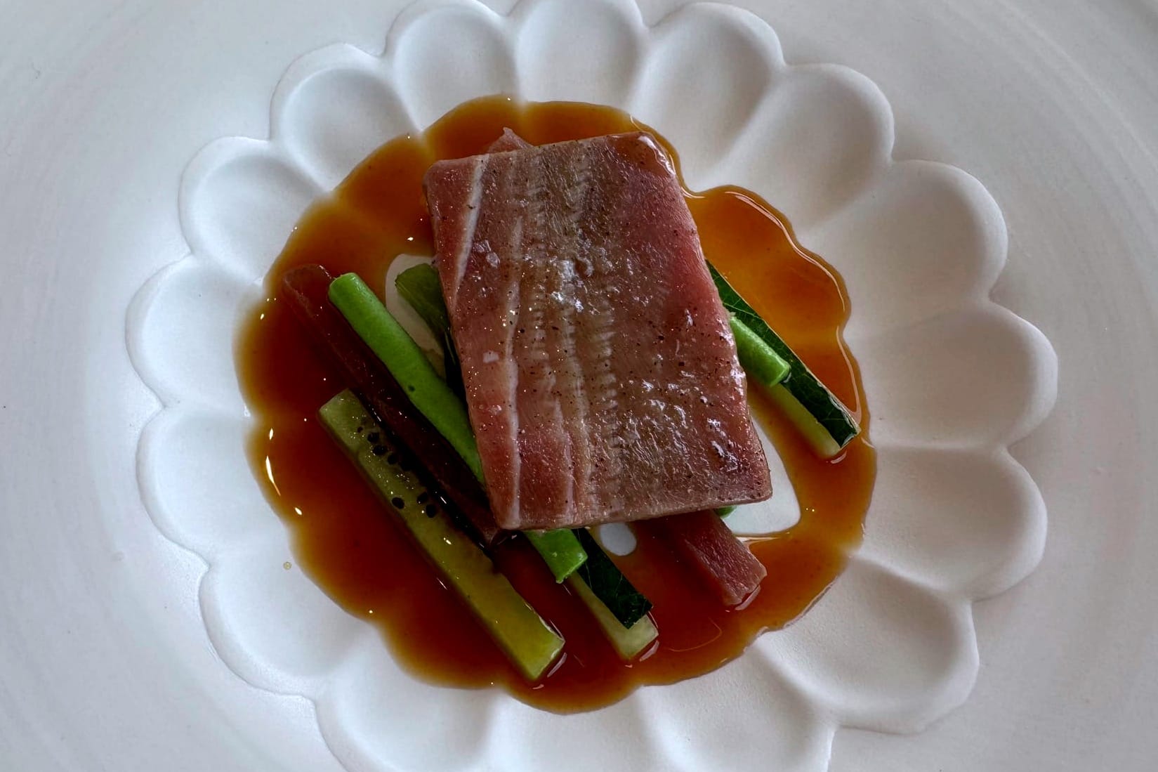 red tuna with cucumber and kiwi at La Chèvre d'Or