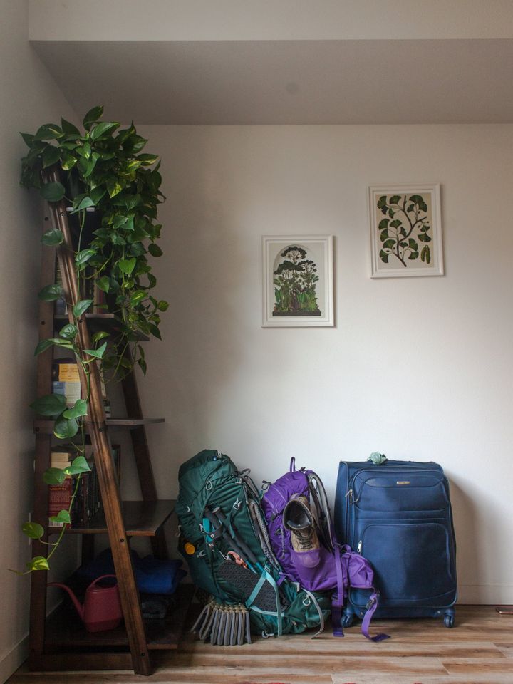 How Couchsurfing is Putting Women* in Danger