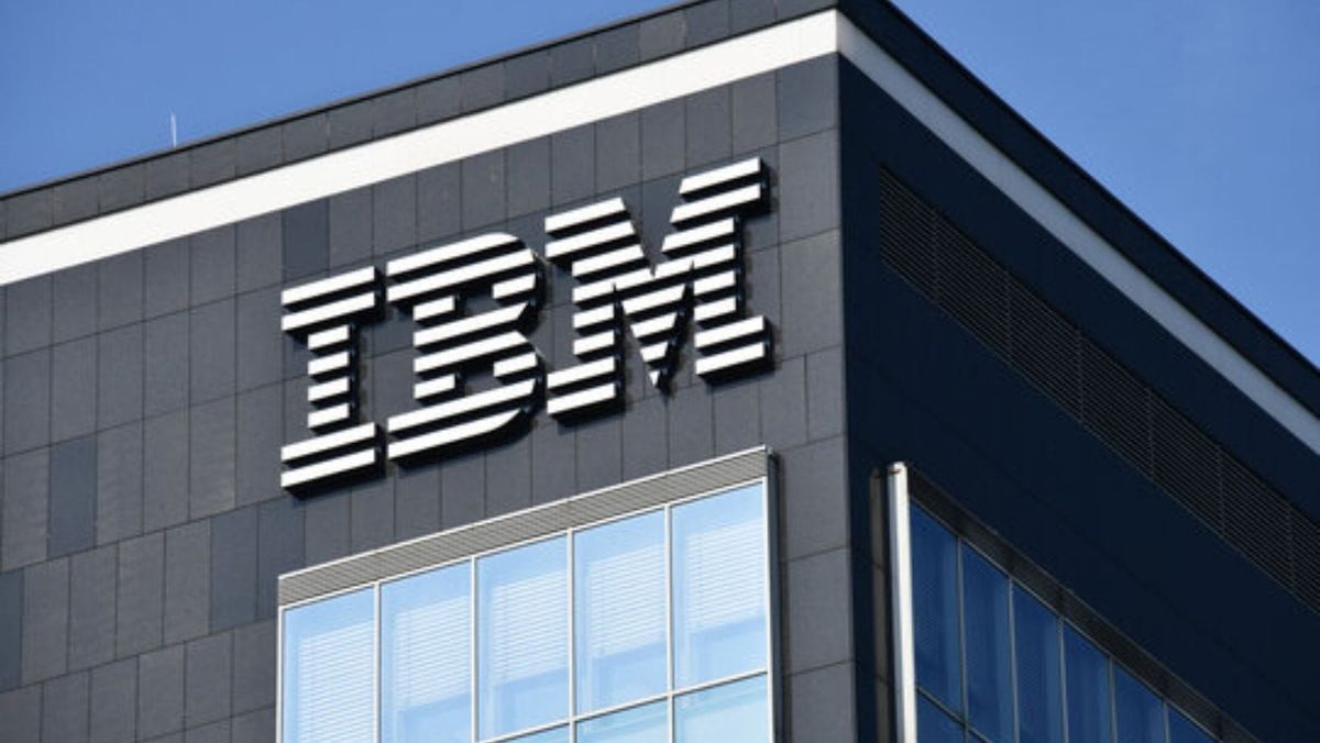 IBM Pushes Quantum Boundaries with New Nighthawk and Loon Chips