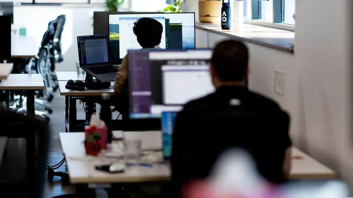 India Is No. 2 in AI Use, But Its AI Boom Is Mostly an IT Story: Anthropic