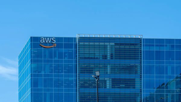 After Microsoft, AWS Halts Data Centre Expansion Plans