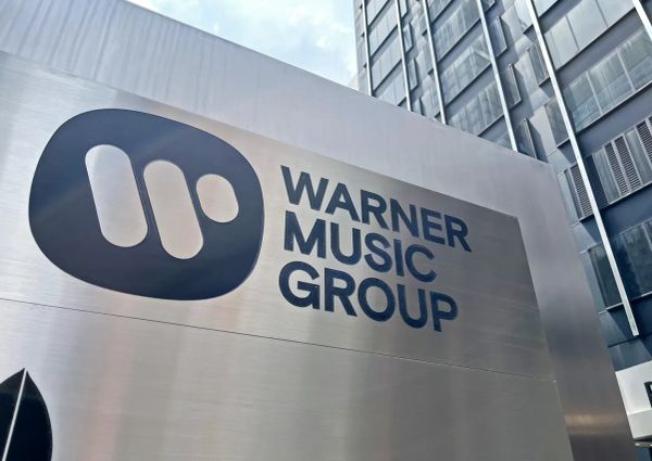 Warner Music Group Reaches Settlement, Forms Major Partnership with AI Music Platform Suno