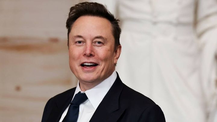 Musk Pitches Moon Factory and Space Catapult to Power xAI’s Future