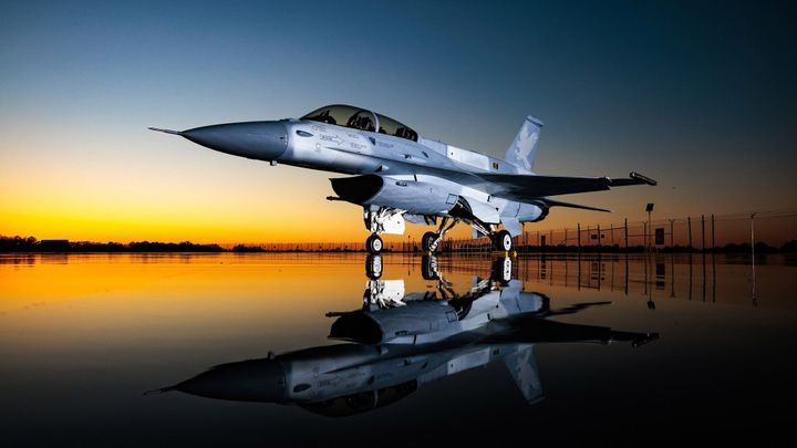 The U.S. Just Let AI Fly a Combat-Ready F-16—and It Worked