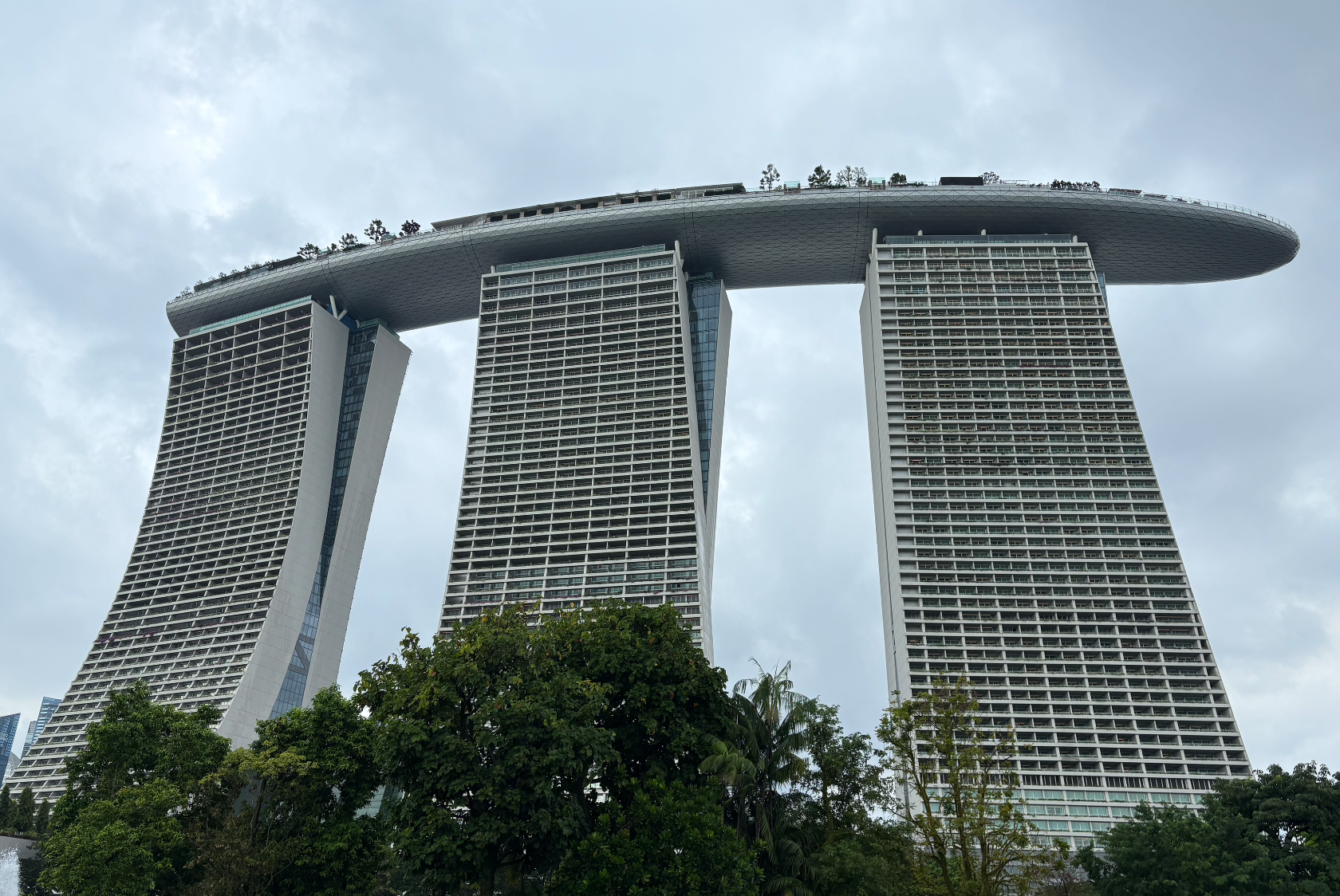 新加坡自由行 Day 2:週末快閃兩天自助旅!濱海灣花園、濱海灣金沙酒店、牛車水&樟宜機場!