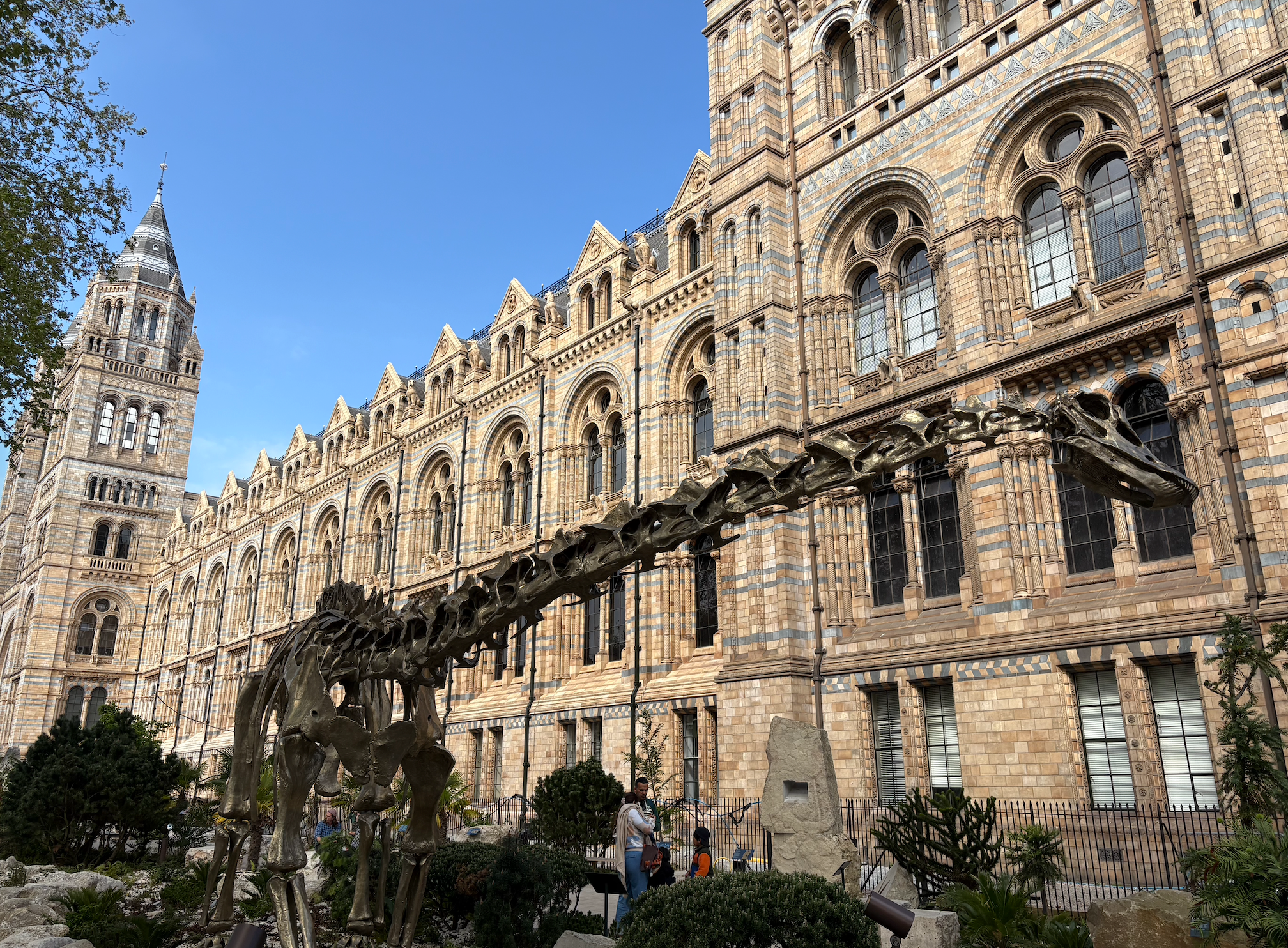 歐洲旅遊 - 倫敦自由行（上）：自然歷史博物館、大笨鐘、倫敦眼、Piccadilly Circus 和 SOHO 區！