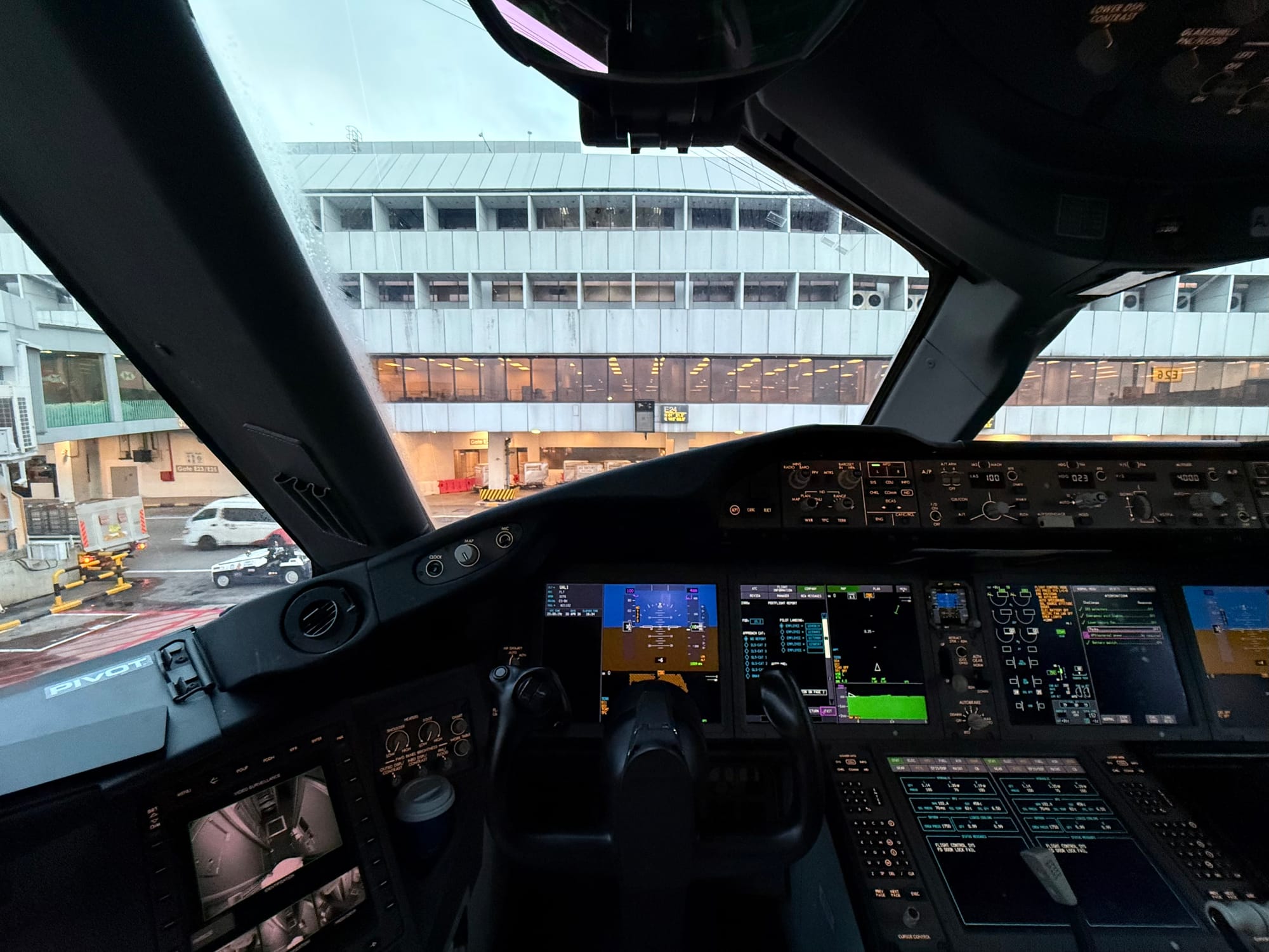 Cockpit of the United 787-9 at the Singapore gate after the captain’s final flight
