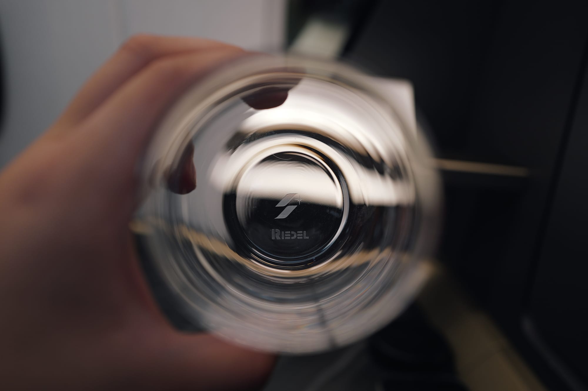 Riedel champagne glass in STARLUX A350 business class