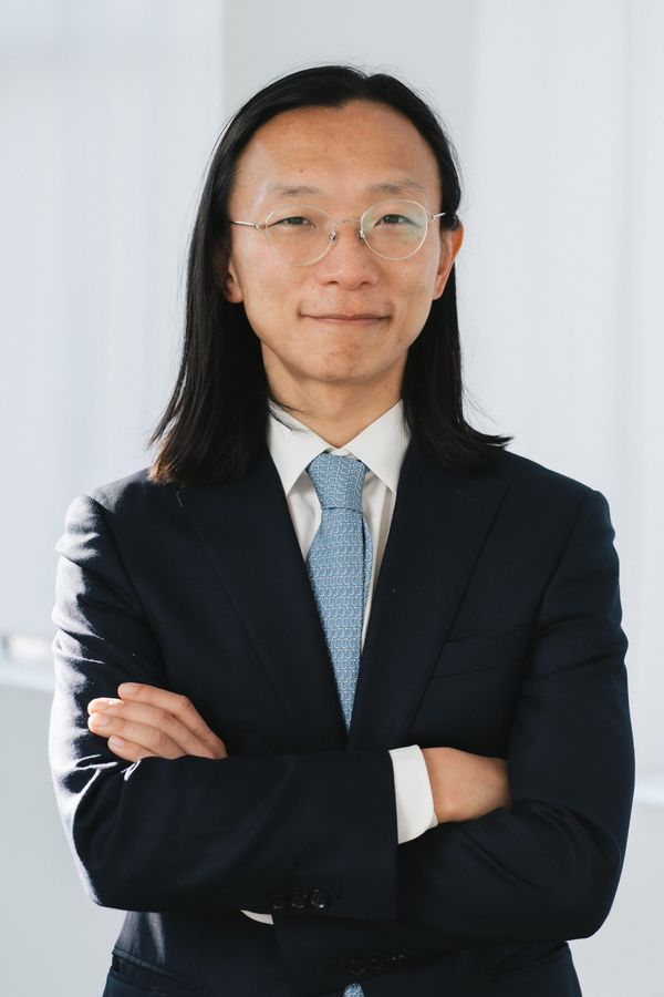 Angus Ni: Bilingual Litigation Attorney Bridging Two Legal Worlds