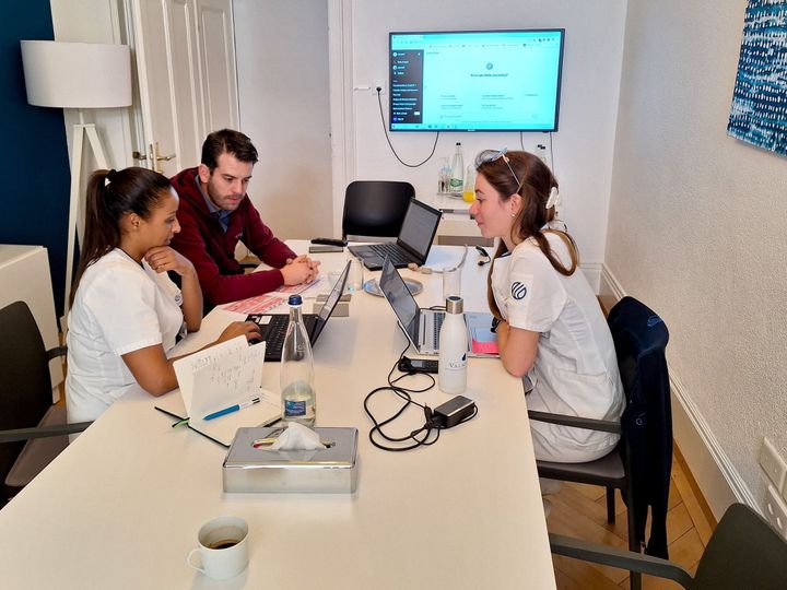 L'IA dans le monde de la santé: ChatGPT à la Clinique Valmont