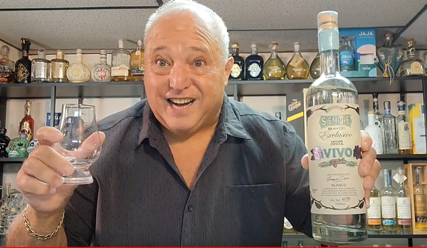 Lou Agave of Long Island Lou Tequila - Siempre Exclusivo Edición Especial Vivo - It's Unbelievable!!