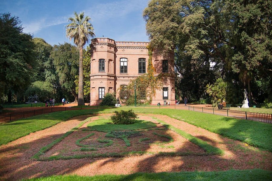 Casona de ladrillo del Jardín Botánico Carlos Thays