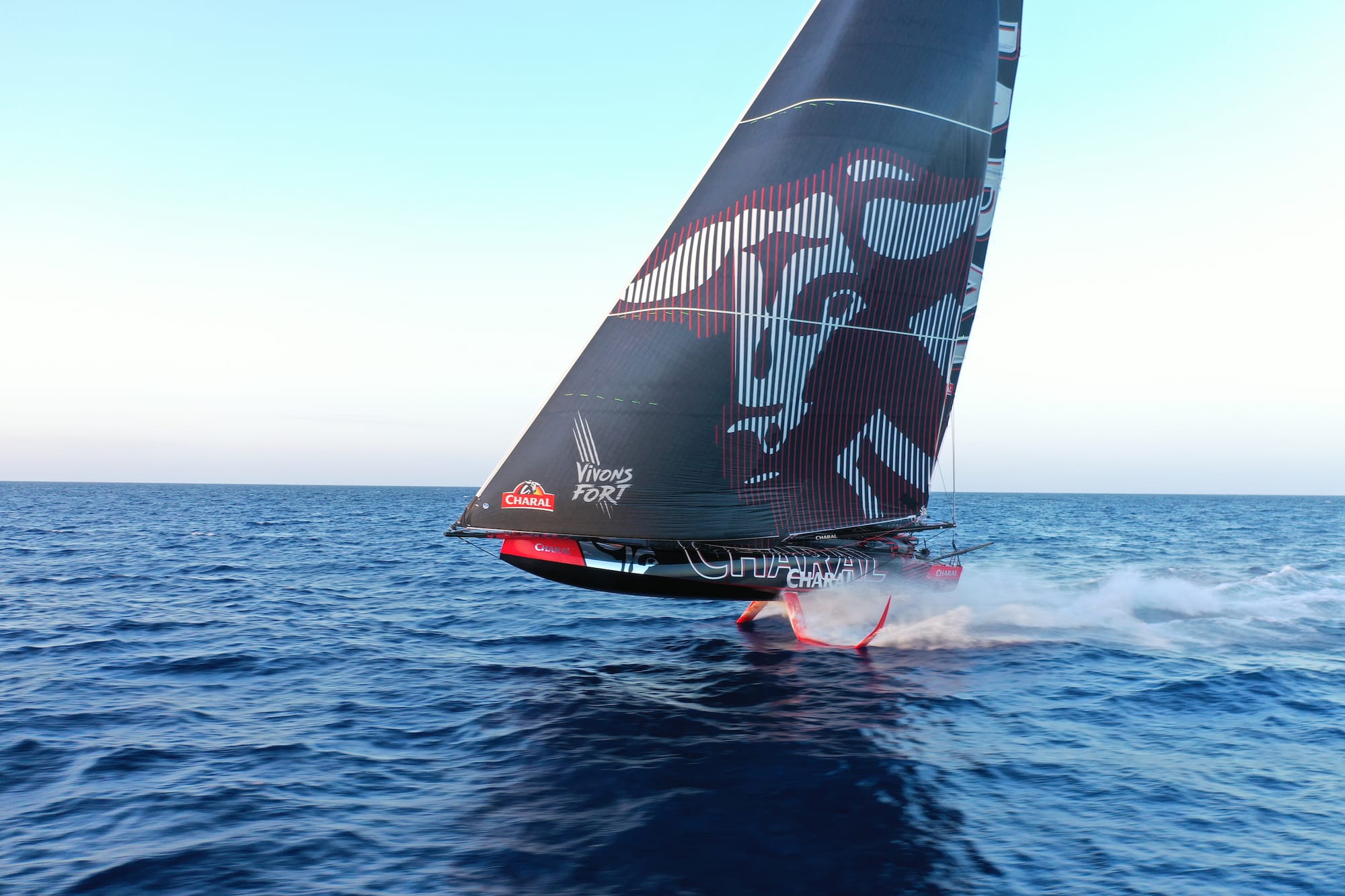 Transat Café L’OR: Beyou and Lagravière on course for historic IMOCA victory