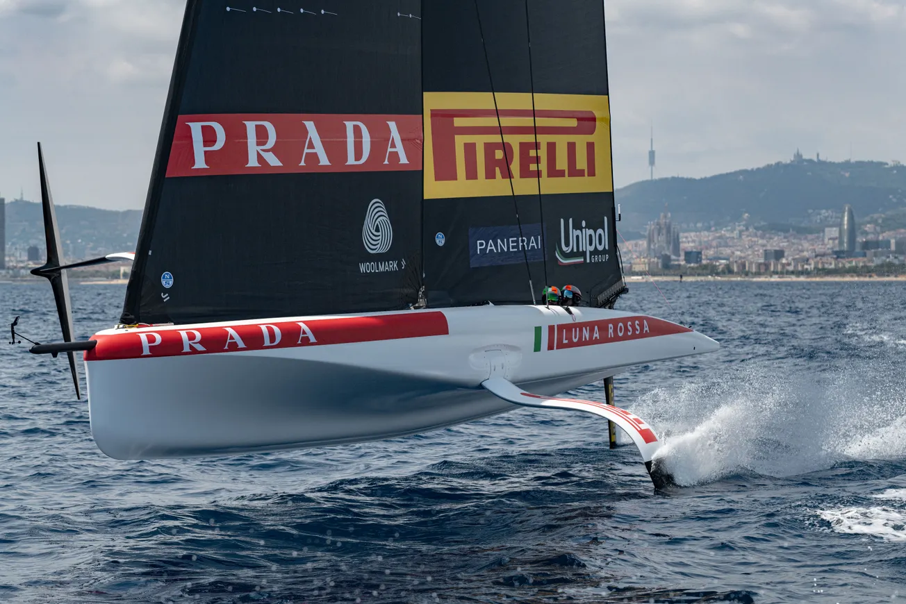 Barcelona welcomes Luna Rossa Prada Pirelli