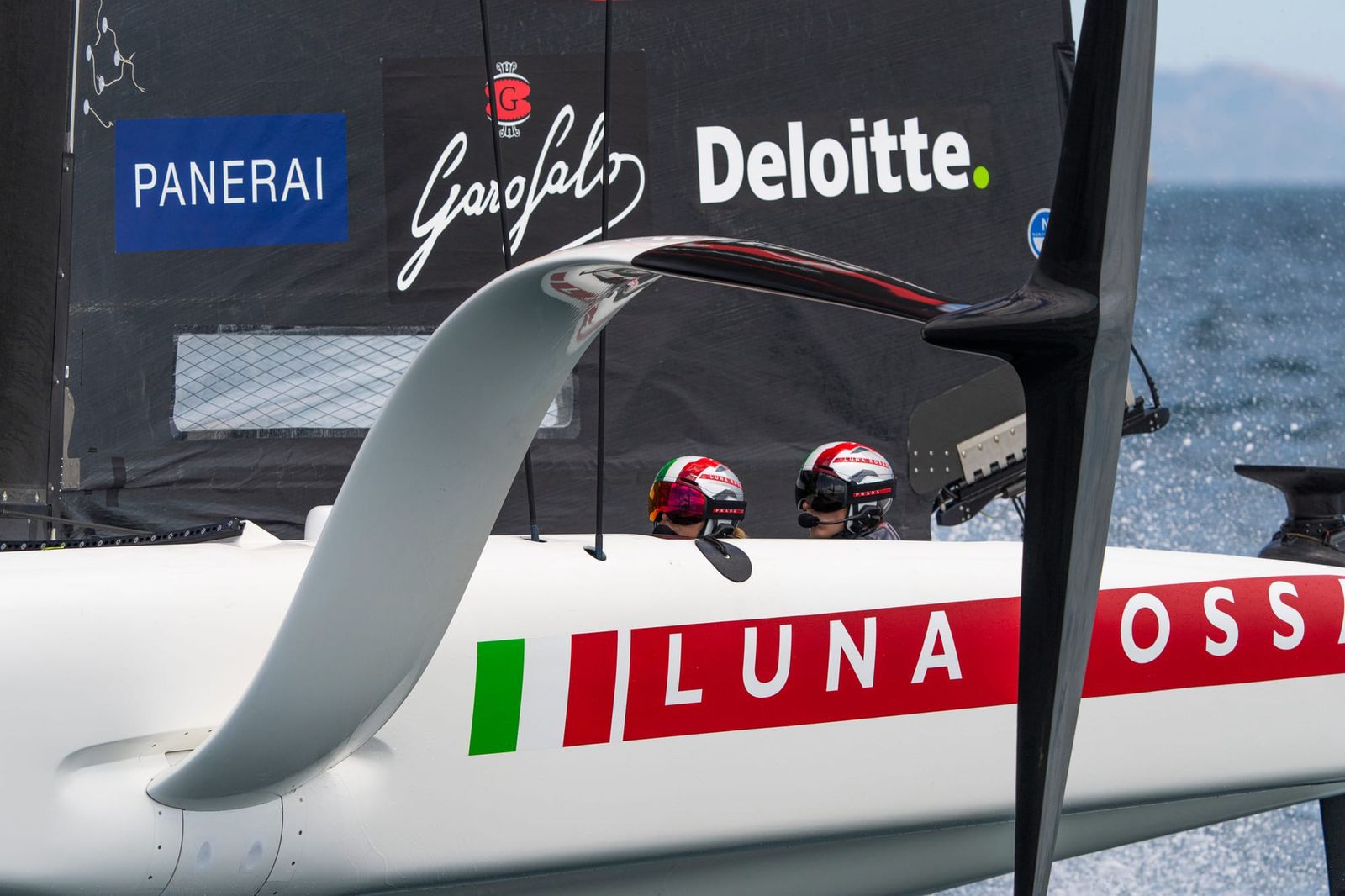Good communication and split second timing sees Gradoni and Porro top the leaderboard in Cagliari