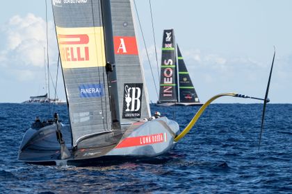 All tied in the Louis Vuitton Cup Final as second day's only race is timed out