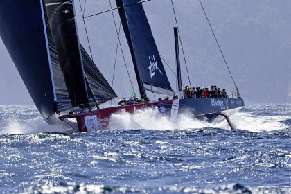 Master Lock Comanche wins line honours battle in 2025 Rolex Sydney Hobart