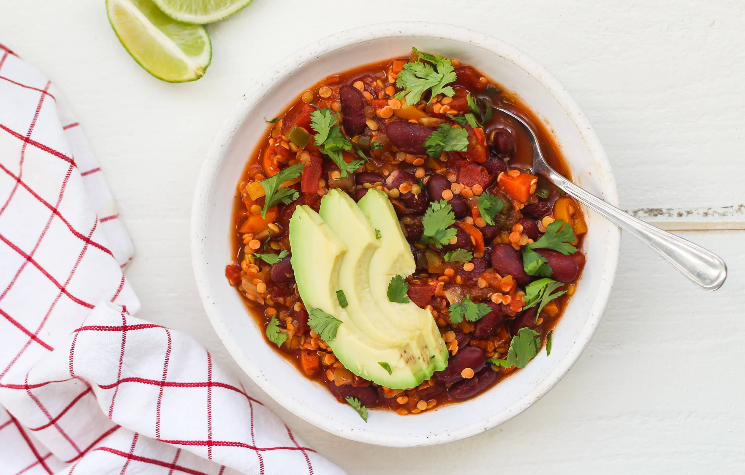 20 Healthy Meals to Help Your Clients Eat Healthy on a Tight Budget: Slow Cooker Lentil Chili