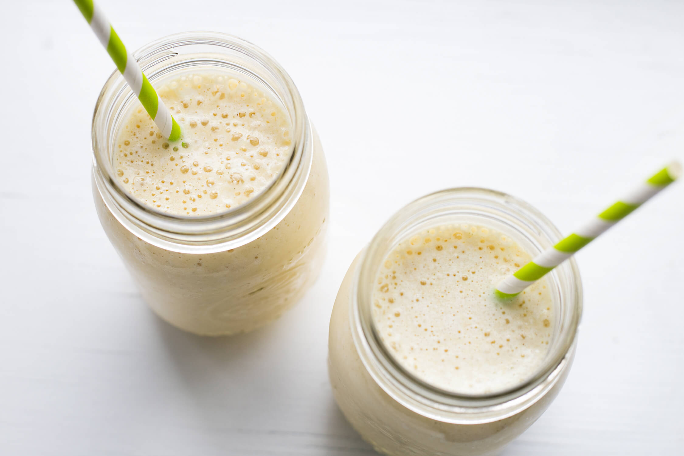 20 Freezer Friendly Meal Ideas: Mango Oat Smoothie