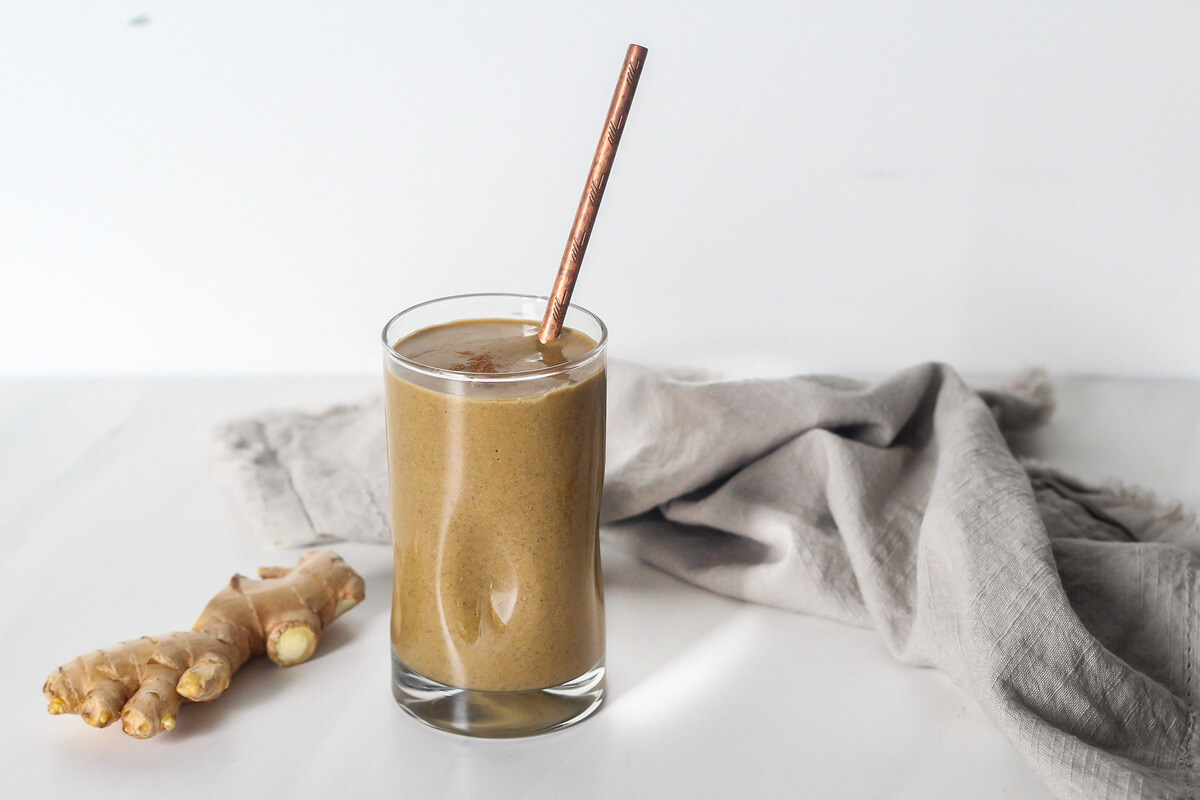 20 High Protein, Plant-Based Meals Your Clients Will Love: Gingerbread Smoothie