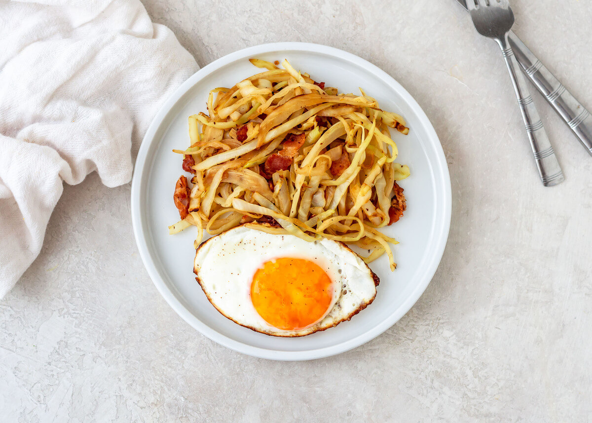 20 Specific Carbohydrate Diet Meals to Help Clients With Inflammatory Bowel Disease: Cabbage, Bacon & Eggs