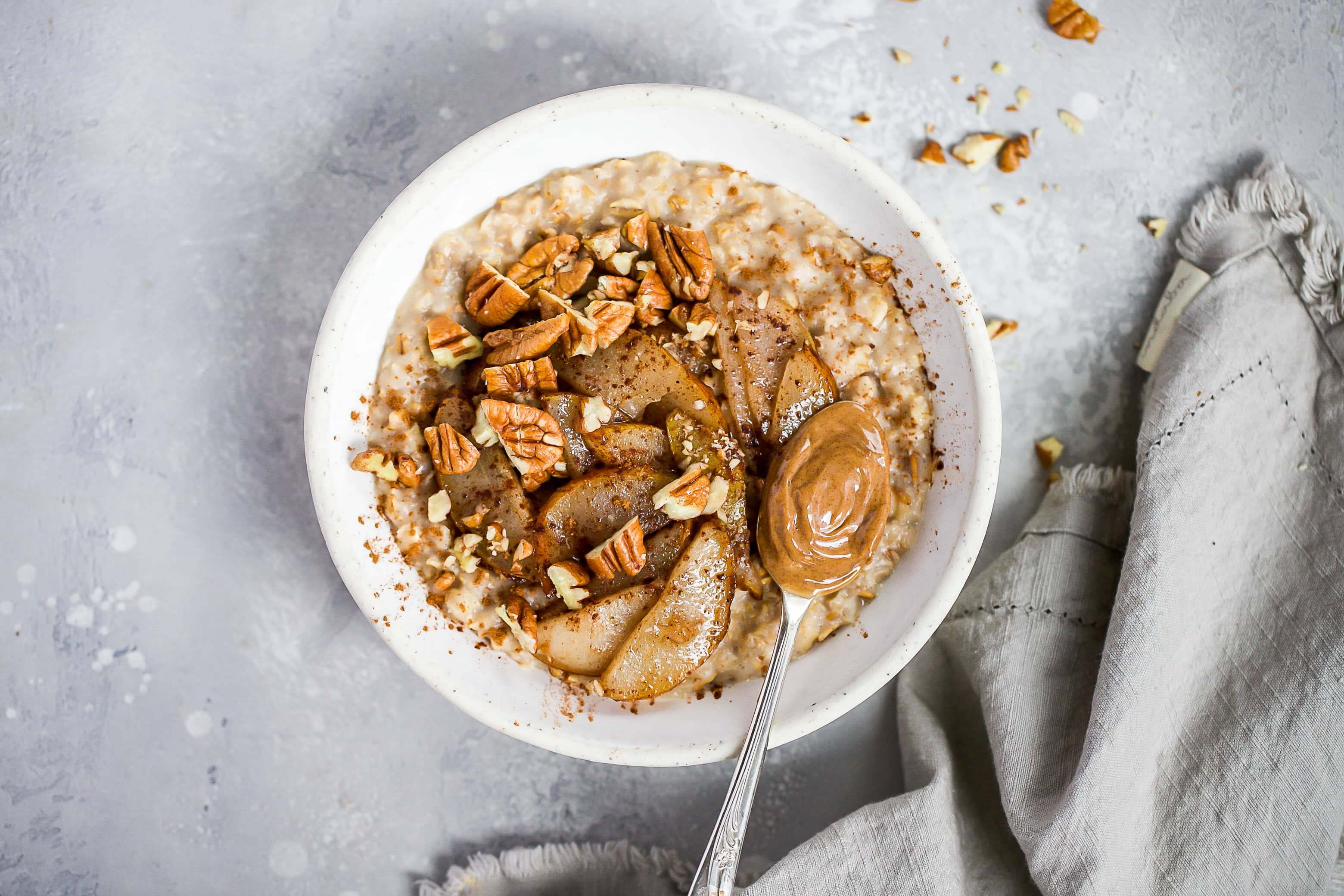 20 Meals to Help Clients Manage Gastroesophageal Reflux Disease (GERD):Cinnamon Pear Oatmeal